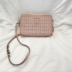 Michael Kors Large Crossbody with cutout design in Light Pink